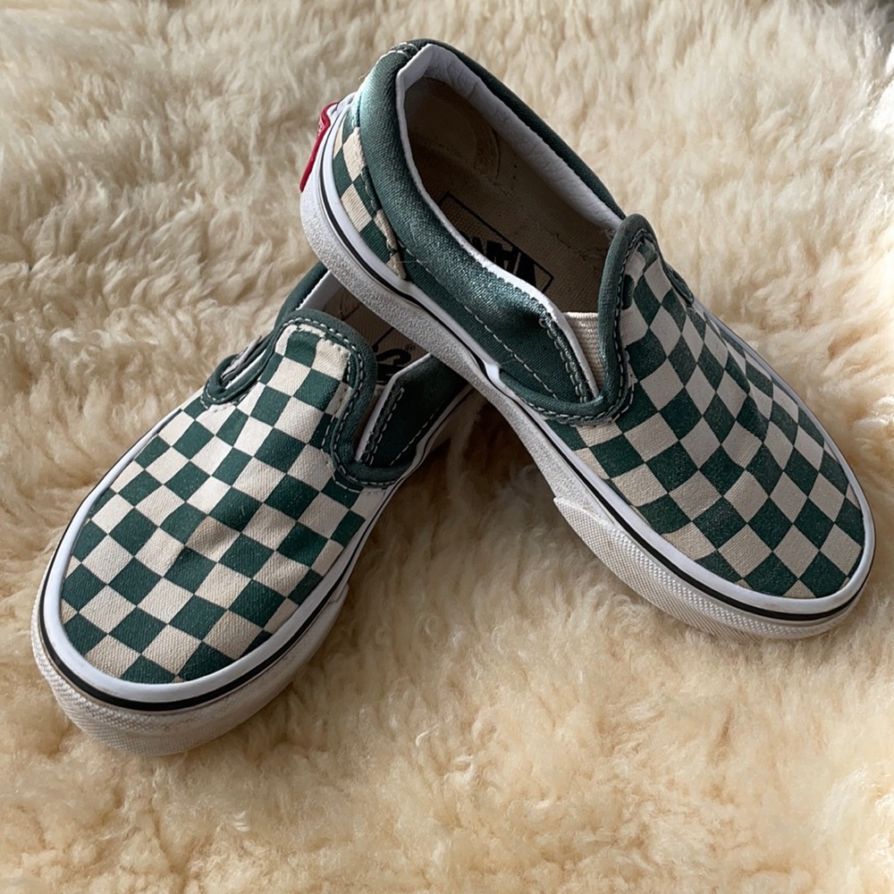 Little kids green and white checkered vans. Great for a boy or girl.